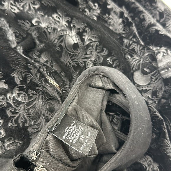 Disney Torrid Villains Skater Dress Embossed Velvet Collared Black Plus Size 26 - Picture 10 of 10